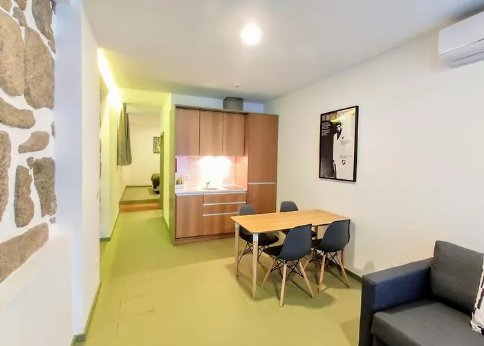 Apartman Bombarda Cinema *